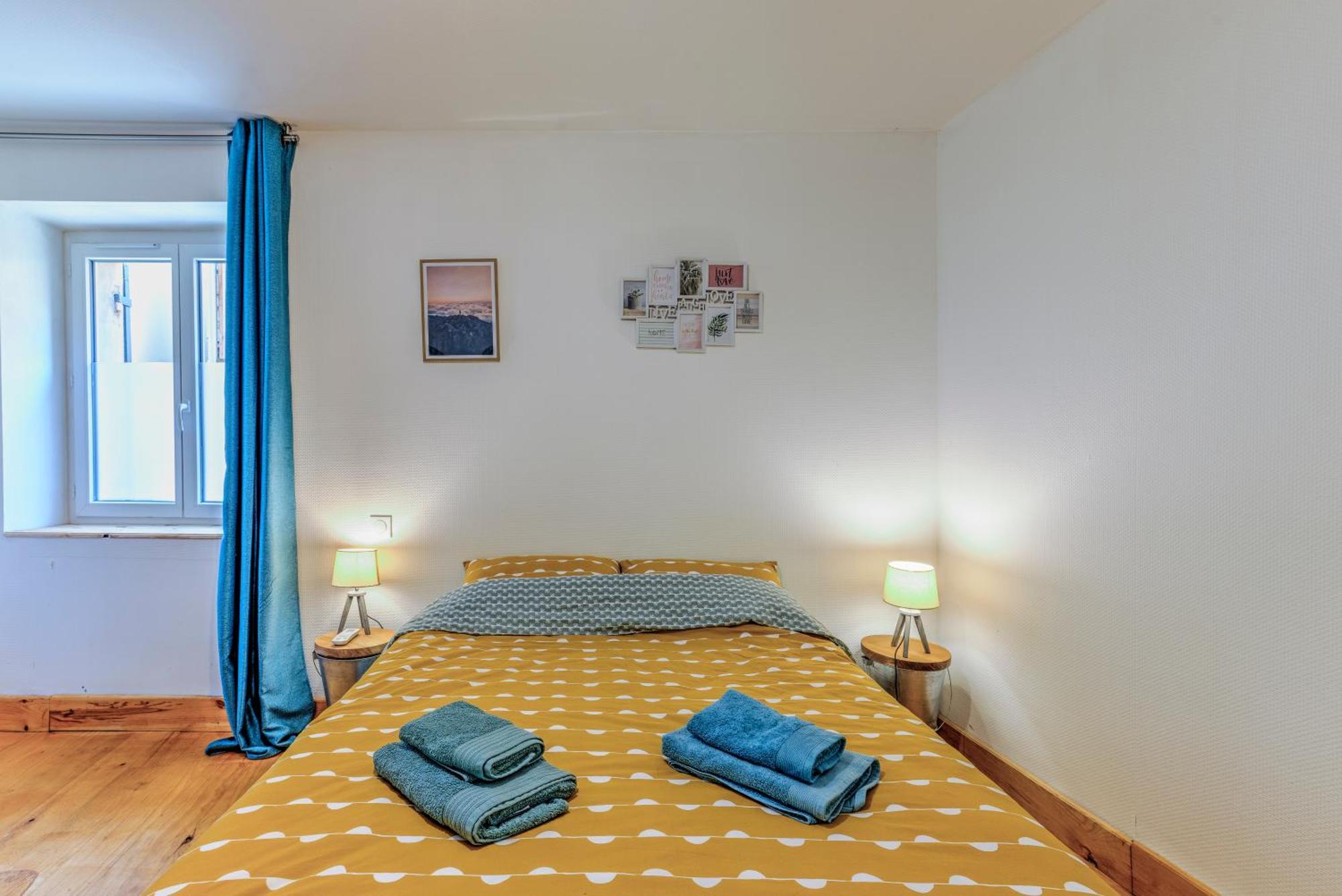 3 Pieces, Climatise, Calme, 100M Du Centre, Parking, "Lyriade" サルラ・ラ・カネダ エクステリア 写真