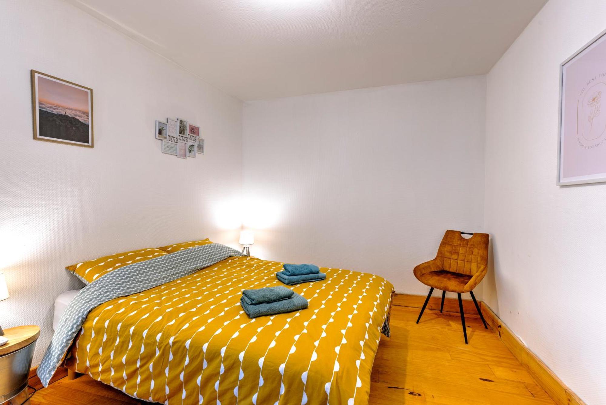 3 Pieces, Climatise, Calme, 100M Du Centre, Parking, "Lyriade" サルラ・ラ・カネダ エクステリア 写真